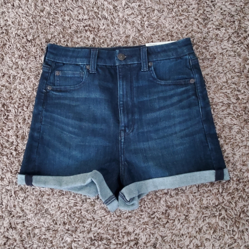 American Eagle curvy shortie
